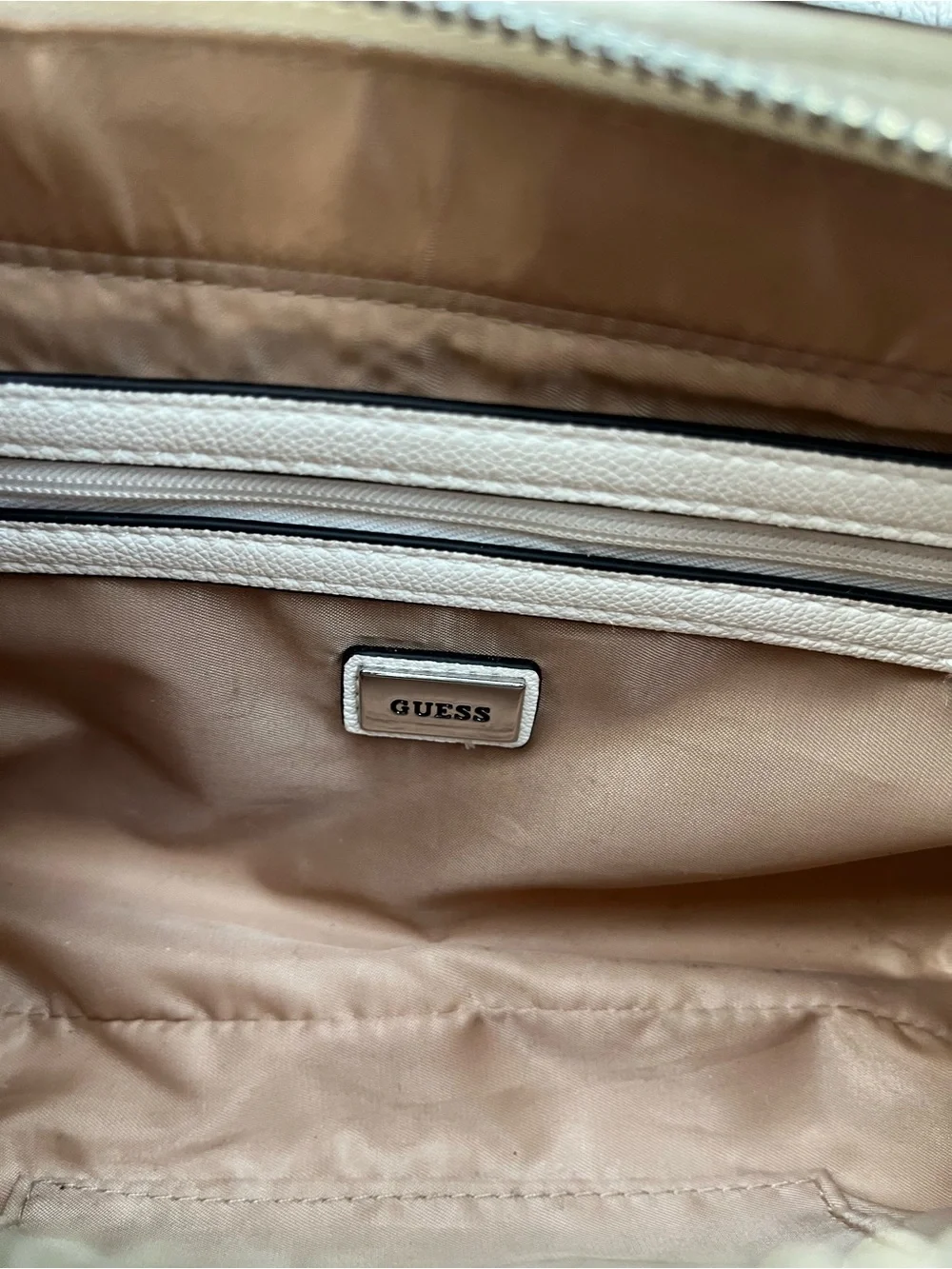Vintage White Guess Faux Leather Small Shoulder Bag